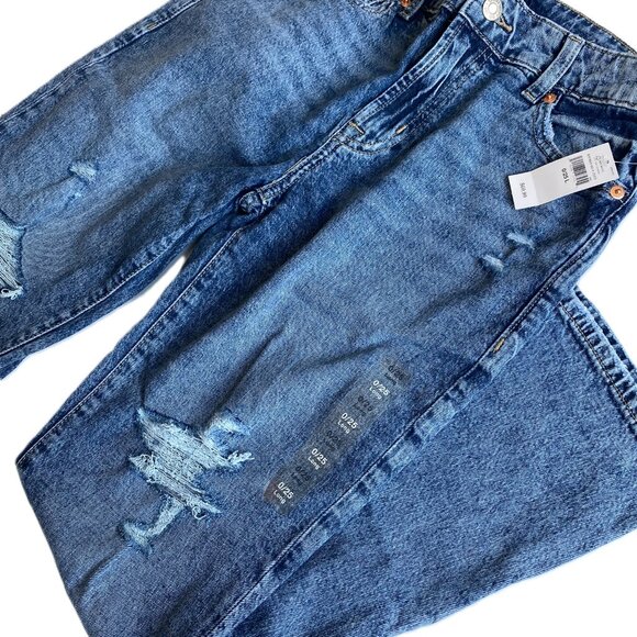 NWT Gap Women's Slim Boyfriend Distressed Jeans - Picture 3 of 9